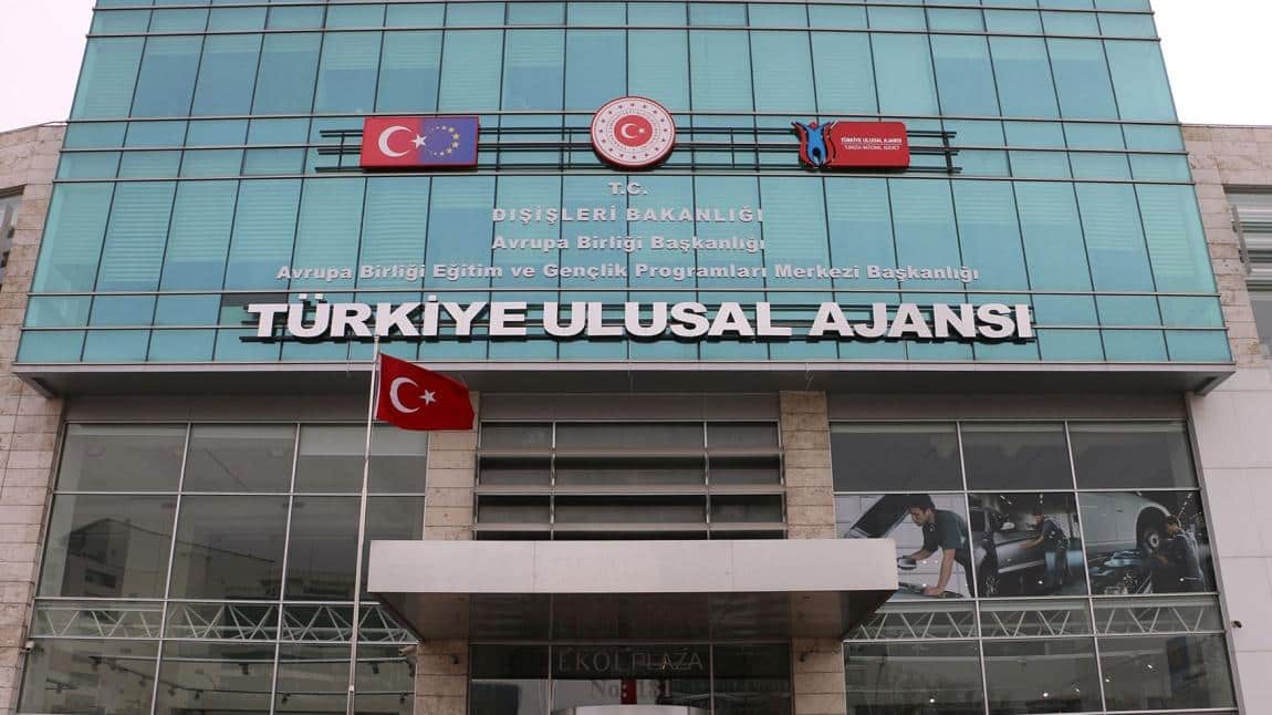 ERASMUS OKUL EĞİTİMİNDE KISA DÖNEMLİ ÖĞRENCİ VE PERSONEL HAREKETLİLİĞİ (KA122-SCH) PROJEMİZ ONAYLANDI.
